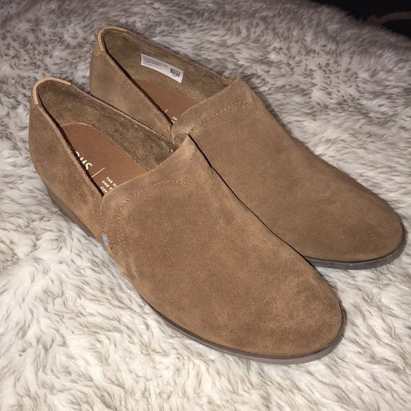 Toms Shoes - Toms size 9